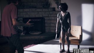 Ebony MILF model seduces photographer and squirts on his big dick