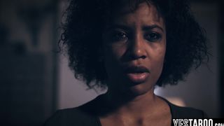 Ebony MILF model seduces photographer and squirts on his big dick