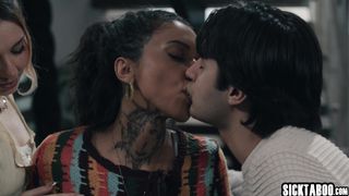 Biology tutor Ravyn Alexa seduced by teen couple Demi Hawks and Elias Cash